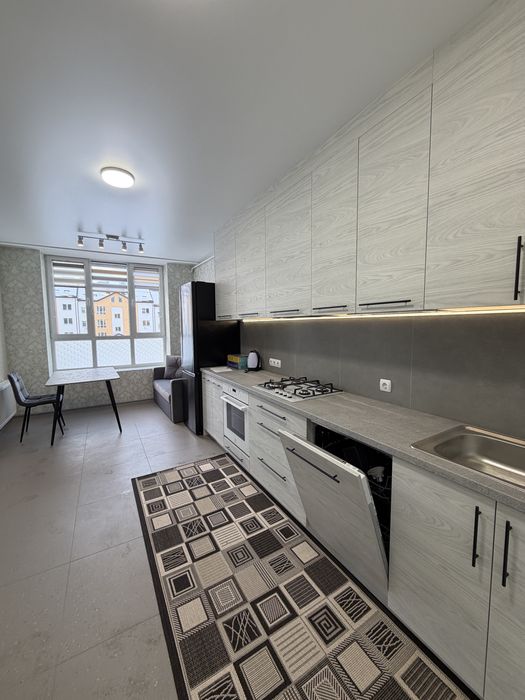 ПЕРША ЗДАЧА! Оренда 2-кім новобудови вул.Героїв Крут + ГАРАЖ