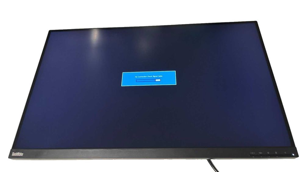 Монітор тріснутий Lenovo ThinkVision P32p-20 4K 31.5" IPS (62A2GAR2)