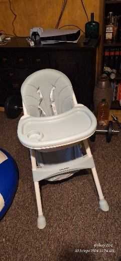 Sprzedam krzesełko do karmienia