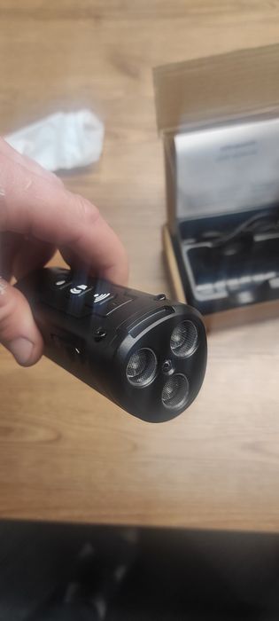 Ультразвуковий відлякувач собак + ліхтар