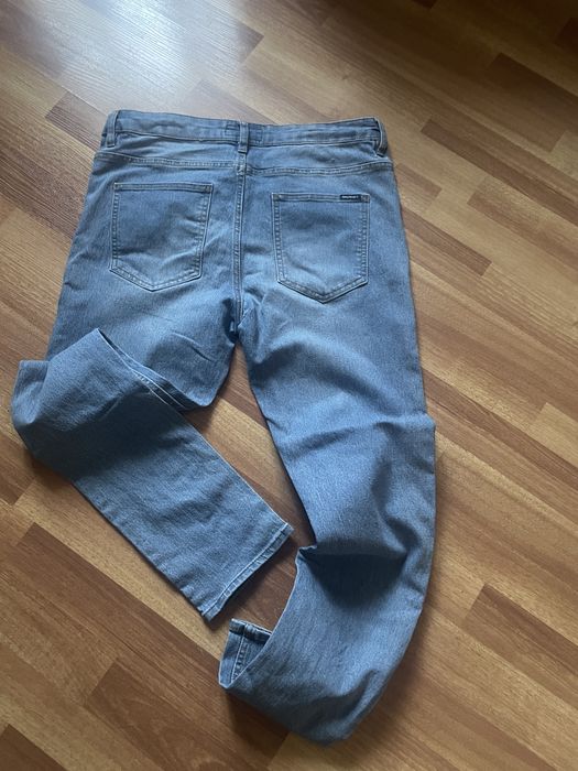Джинси дві пари  130грн