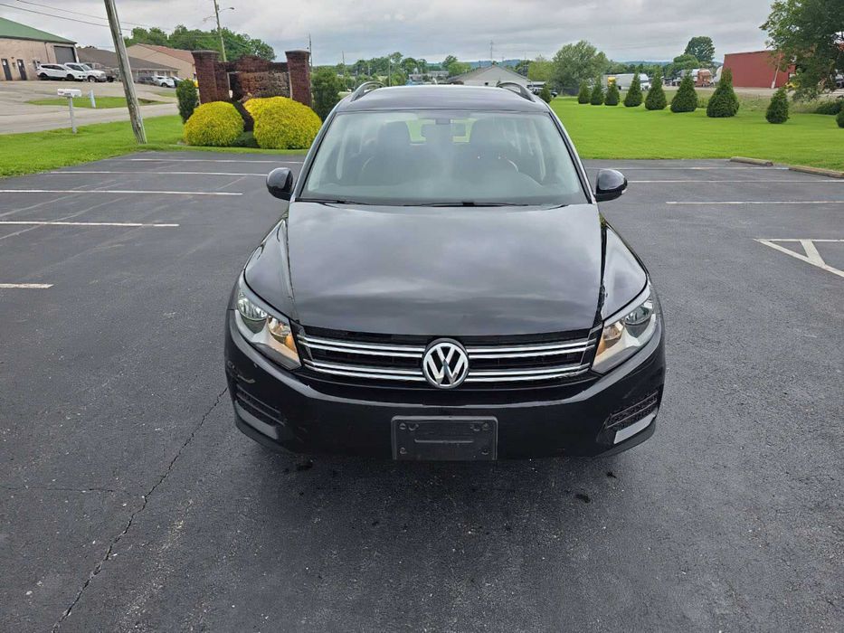 Volkswagen Tiguan S 4Motion      2016