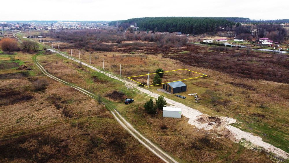 Михайлівка-Рубежівка, 10 соток з комунікаціями біля лісу