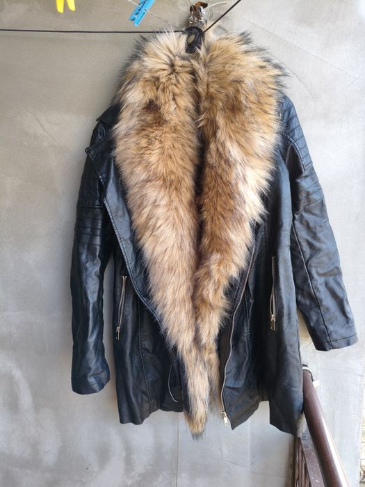 Ciepła kurtka z futerkiem L/XL ekoskóra