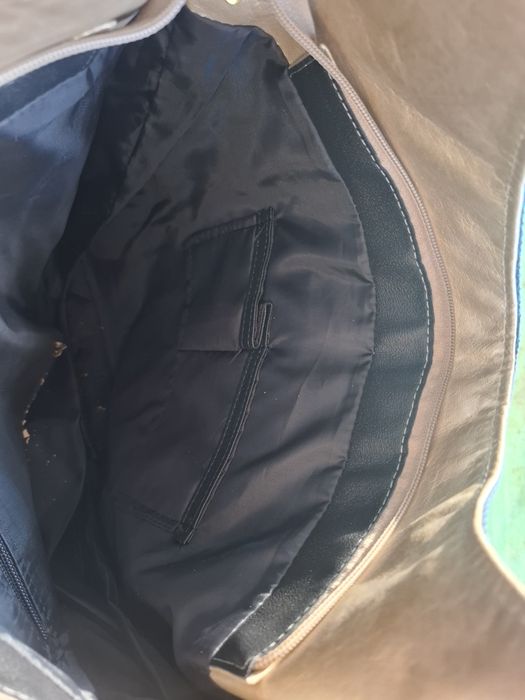 Granatowa torba shoperka Sacco