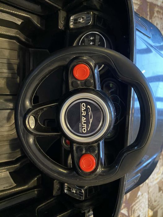 Samochód na akumulator Land Rover