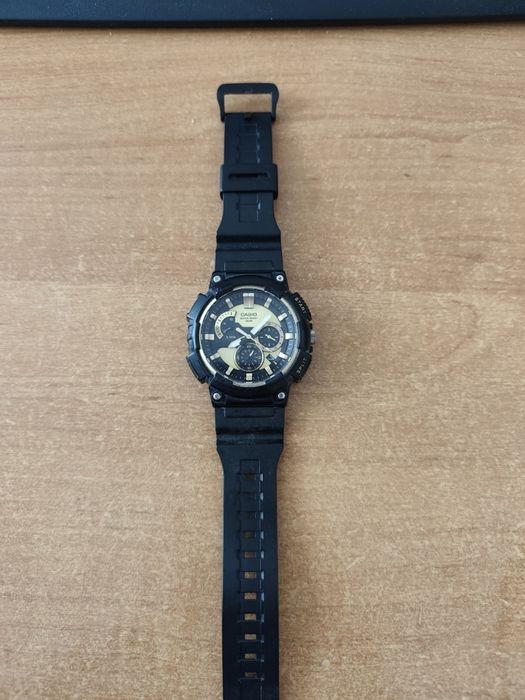 Часы Casio MCW-200H