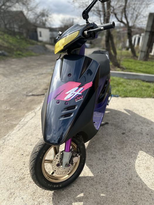 Honda dio 28zx.