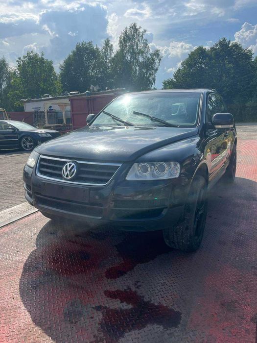 Volkswagen Touareg 3.0TDI BKS, kolor Z4Z4, 2005r, części