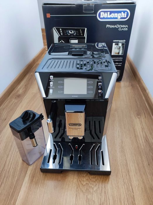 Express do kawy DeLonghi PrimaDonna