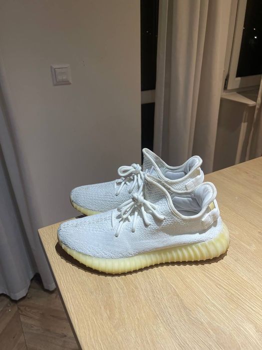 adidas Yeezy boost 350 v2 cream white 43.