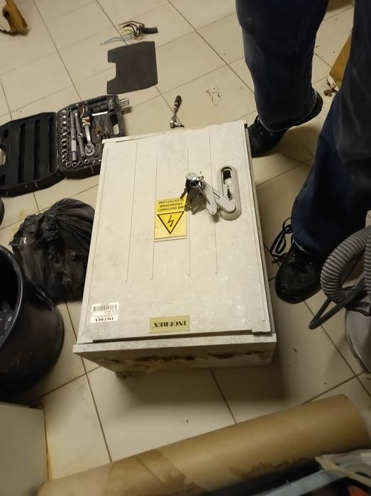rozdzielnica licznikowa trójfazowa