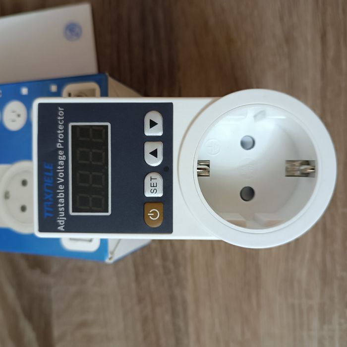 Защита бытовой техники от скачков напряжения (140-300В)