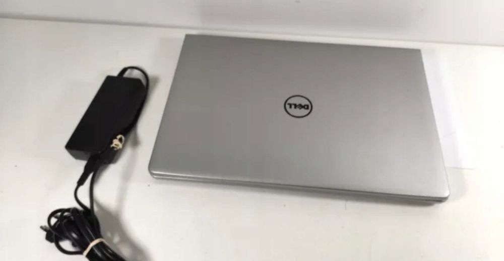 Dell Inspiron 5749 i7-5500U/8GB/1000 GF840M
