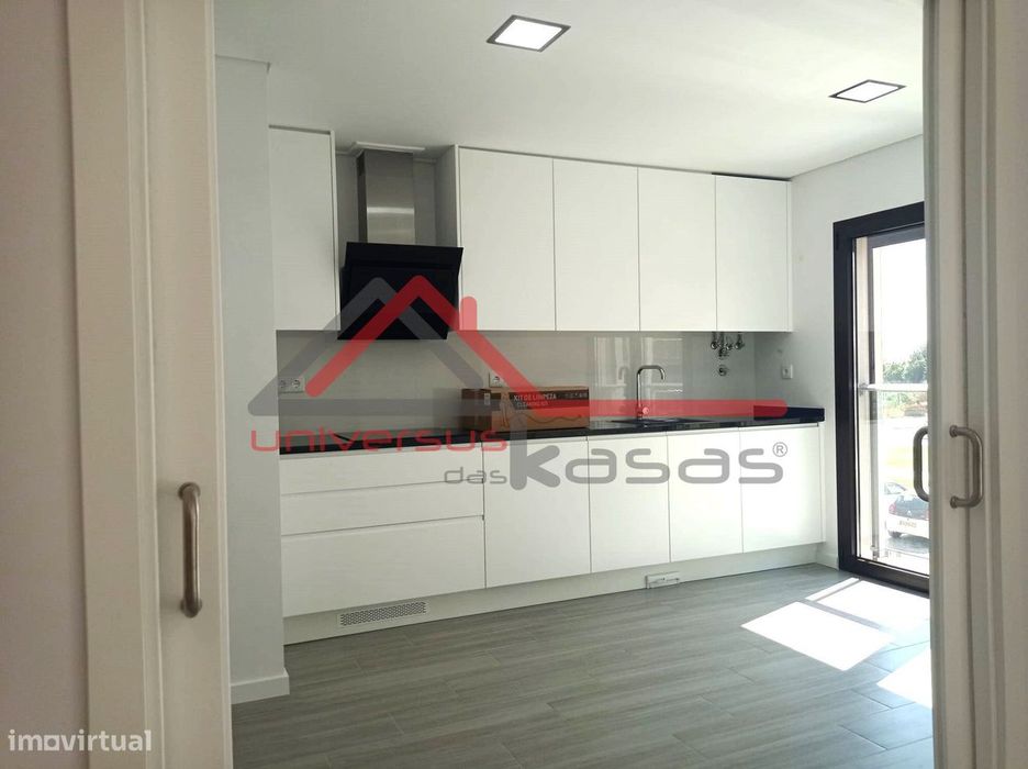 Apartamentos Novos T3  na Urb Alto dos Moinhos ,Montijo