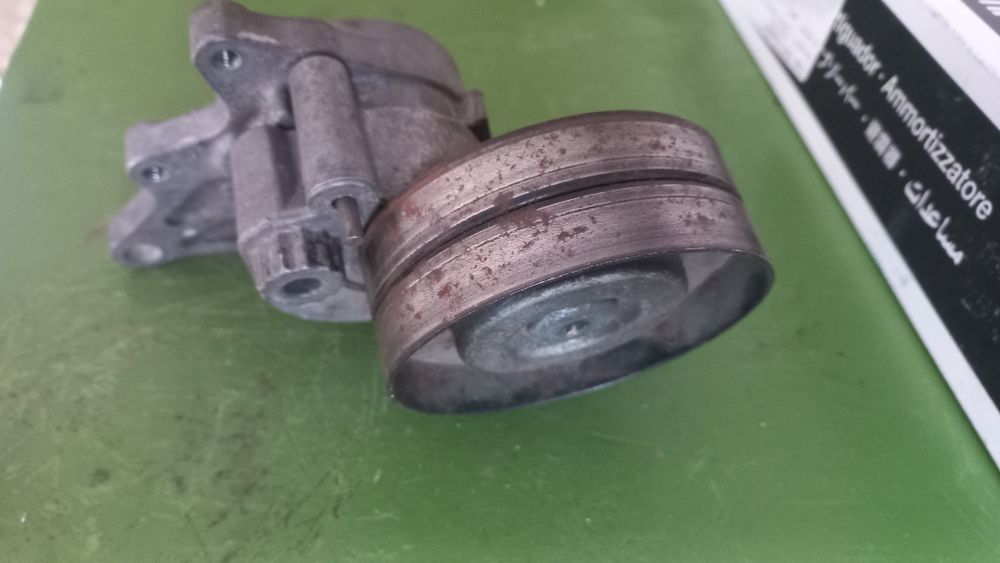 Mercedes 3.2 5.0 натяжитель ролик ремня 1122000370 S Klass W220