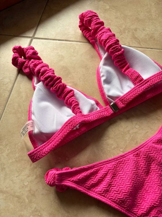 Conjunto de biquini novo 38