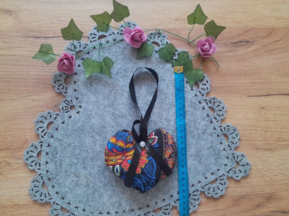 Zawieszka Serduszko styl folkowy, boho, etno, kwiaty, koronka