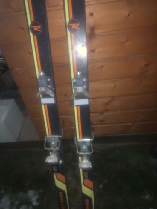 Narty zjazdowe Rossignol