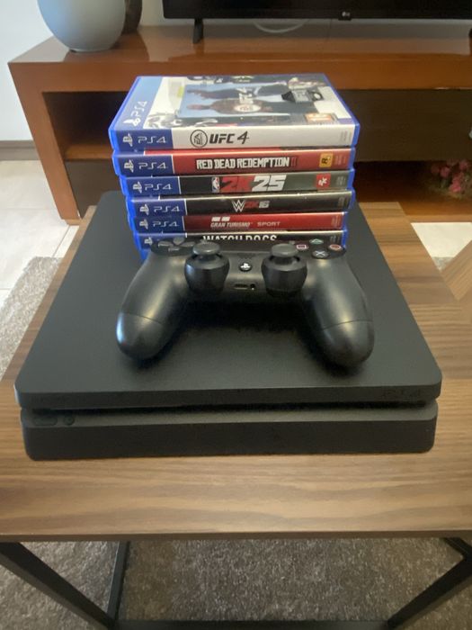 Ps4 como nova com 7 jogos