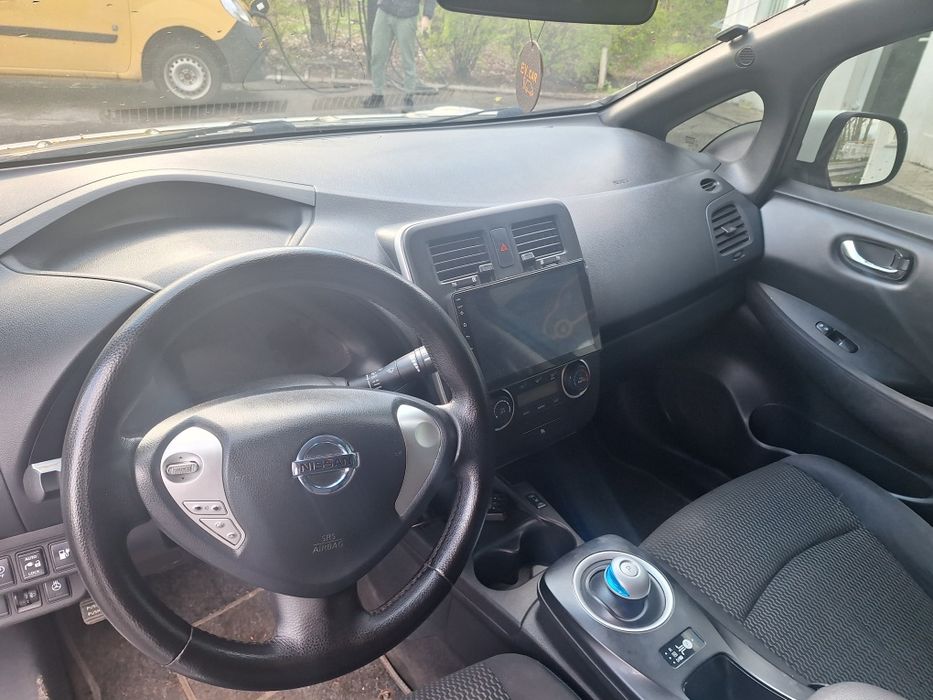 Оренда авто K5, Leaf, Sonata, Tesla