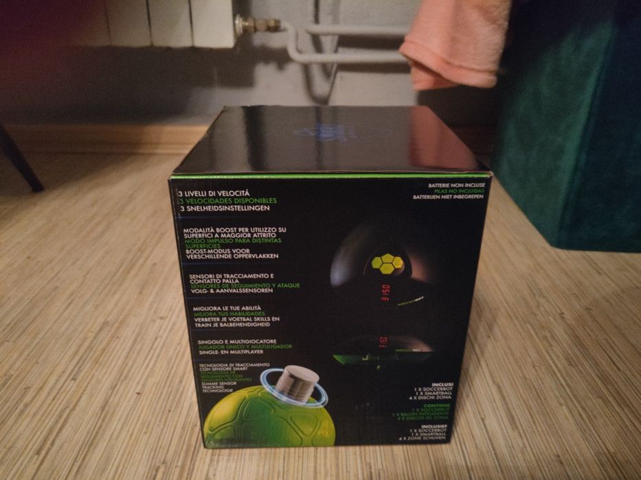 EPEE SOCCERBOT Inteligentny robot do gry w piłkę nożną z dziećmi nowy!