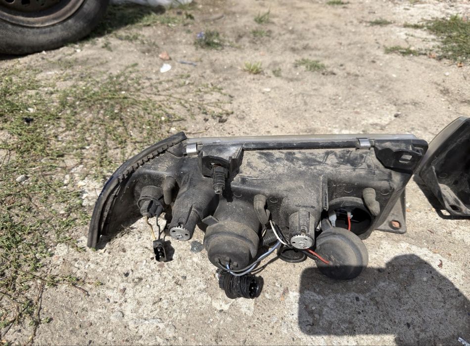 Bmw e36 lampy przednie gruz kazde nadwozie