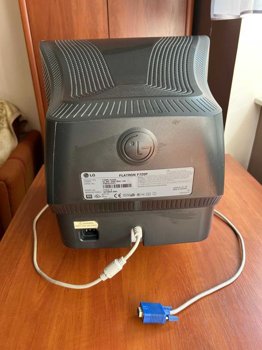 Monitor CRT Flatron F 720 P
