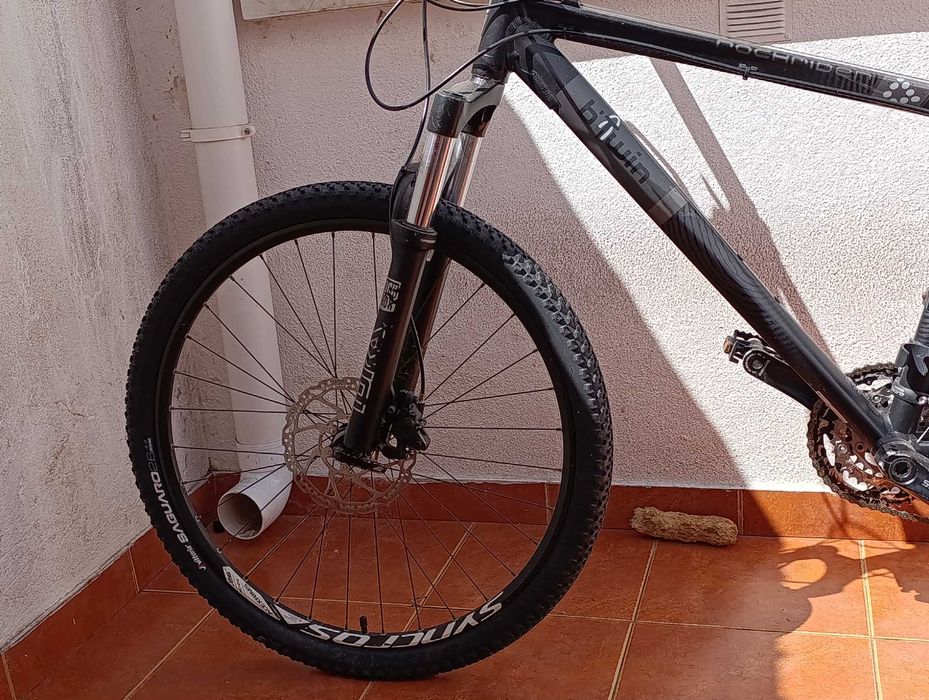 Bicicleta de Montanha B’TWIN Rockrider