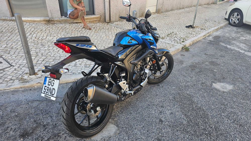 Suzuki GSX-S125 • Ano 2023  • Apenas 2030 km • Impecável