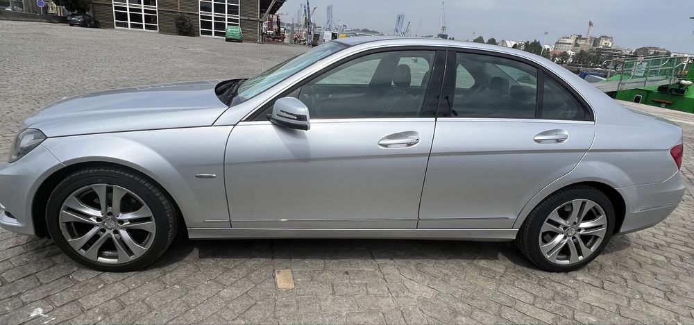 Mercedes C 220 170 cv