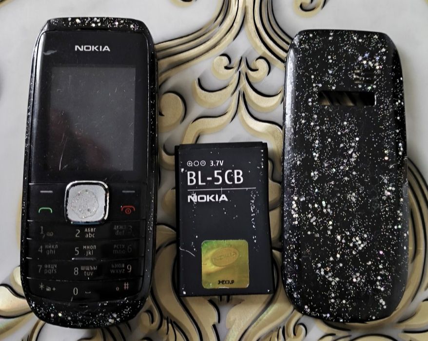 Робочий кнопочный телефон Самсунг