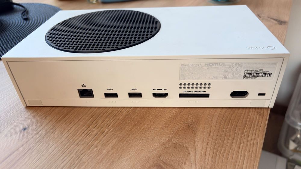 Xbox Series S 512GB + Pad