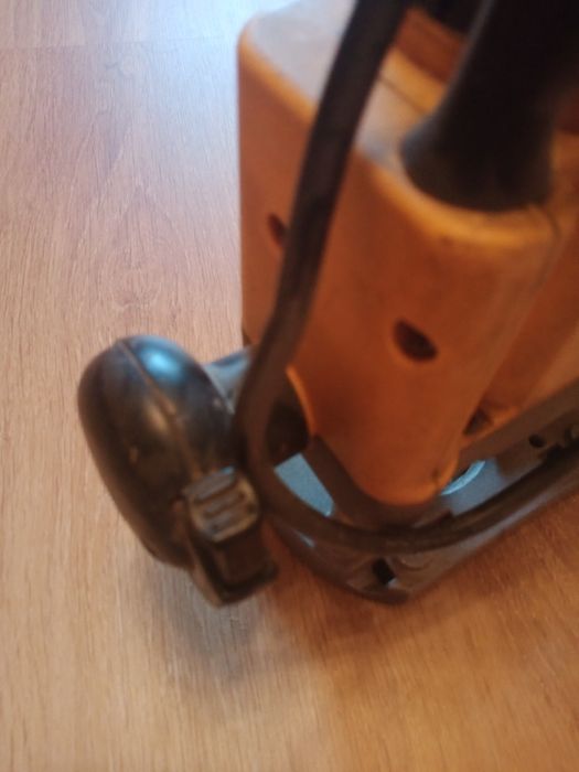 Фрейзер DeWalt DW 621