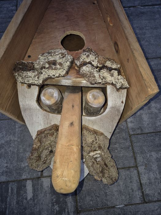 Sprzedam domek dla ptaszków.