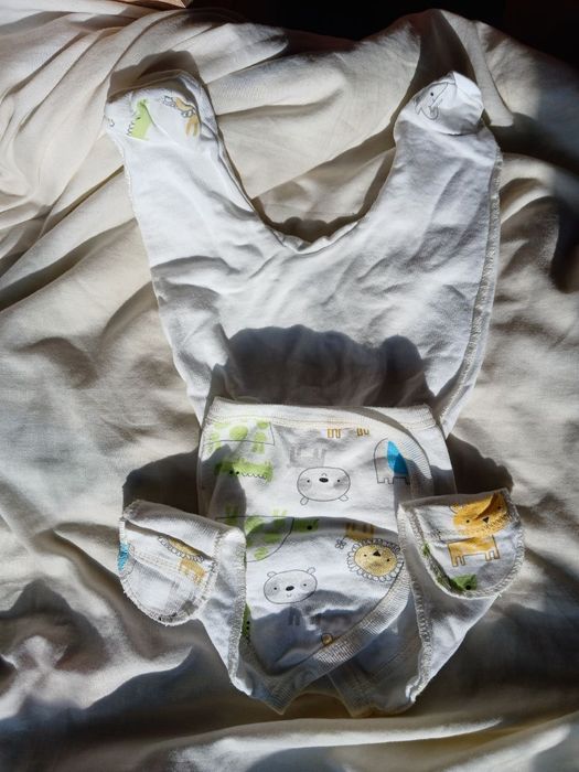 Одяг для новонародженого новий