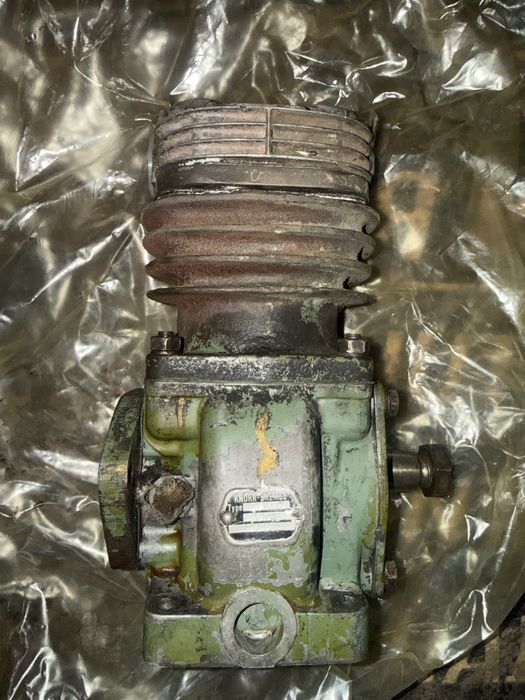 Компрессор KNORR BREMSE LK 1808