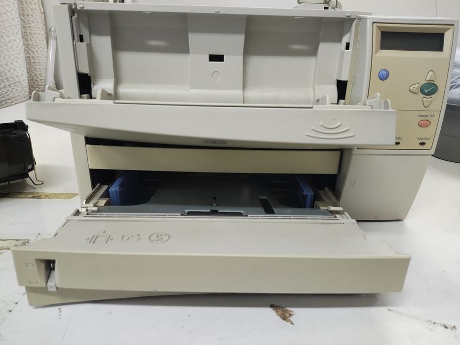 Impressoras HP e Konica