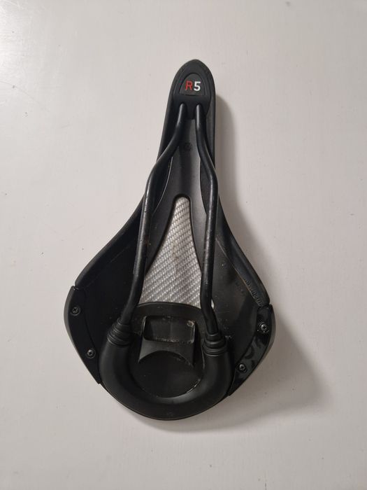 Fizik Aliante R5 siodełko