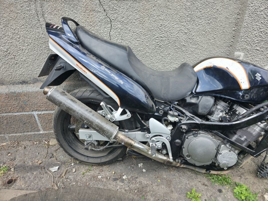 Мотоцикл Suzuki gsz-f 750 katana