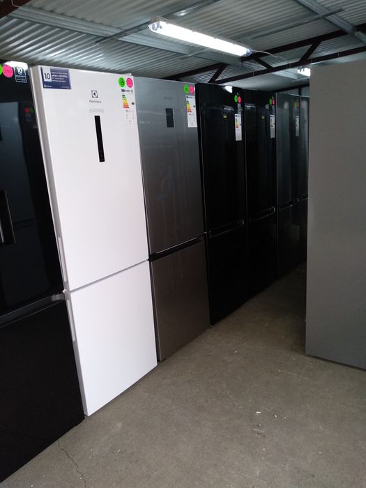 OUTLET Janki ul Wspólna 6 Lodówka Electrolux LNC7ME32W2
