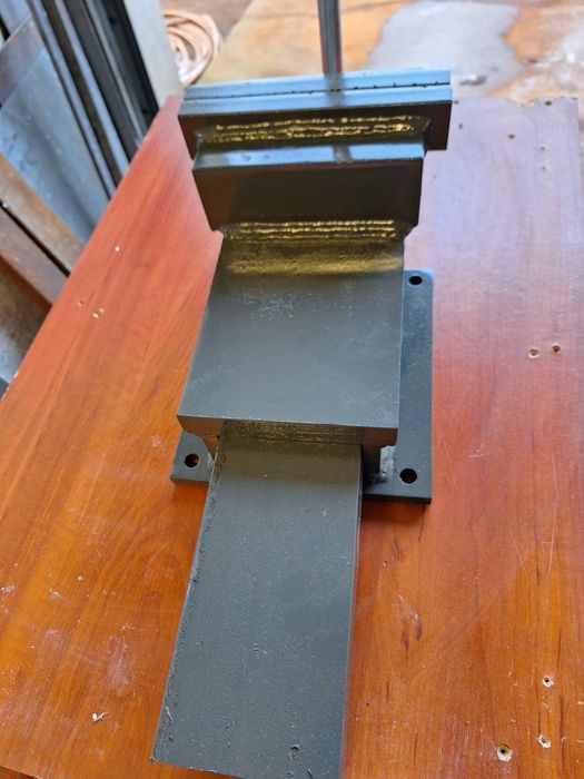 Imadło stalowe mocne duże