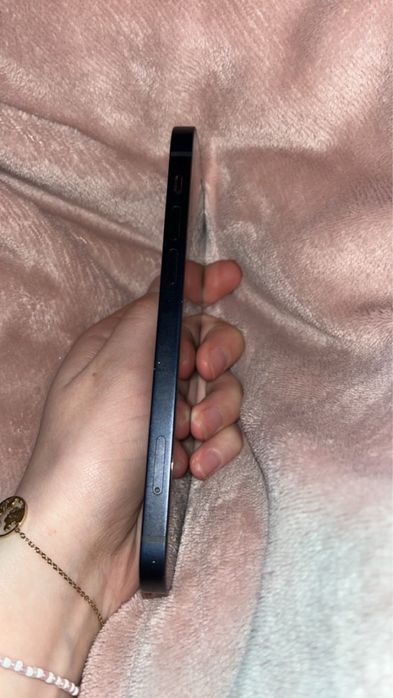 Iphone 12 na sprzedaż