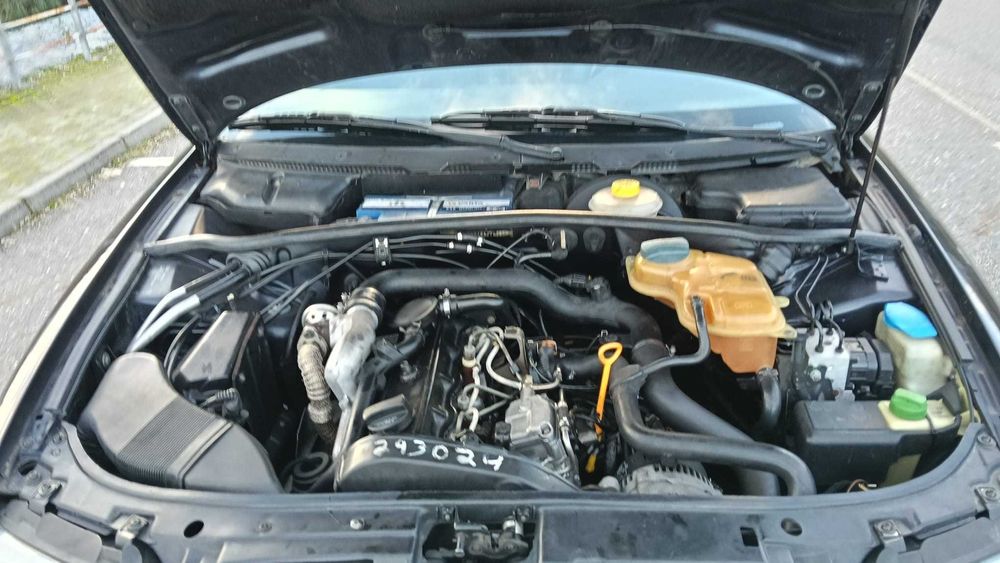 venda Audi A4 b5 1.9 110cv.
