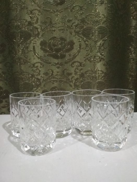 Продам стаканчики хрустальныеые