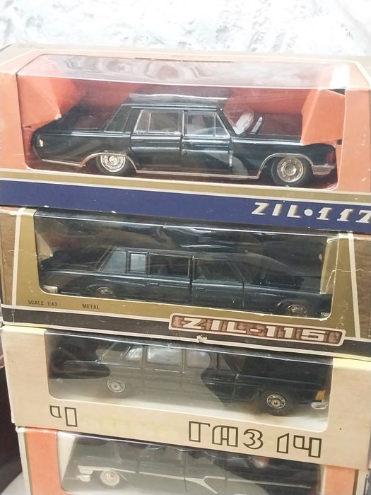 машинки 1:43 одним лотом