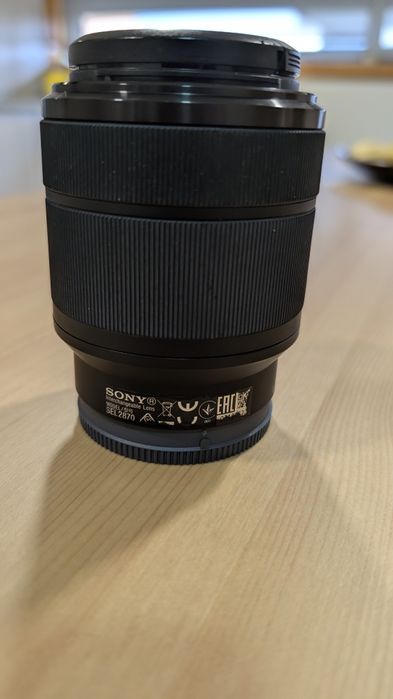 Lente Sony FE 3.5-5.6/28-70 OSS