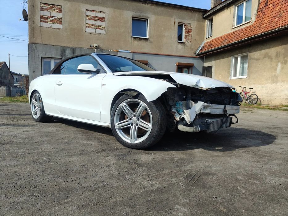 Audi A5 Cabrio S-Line 2.0TFSI Cabrio Manual