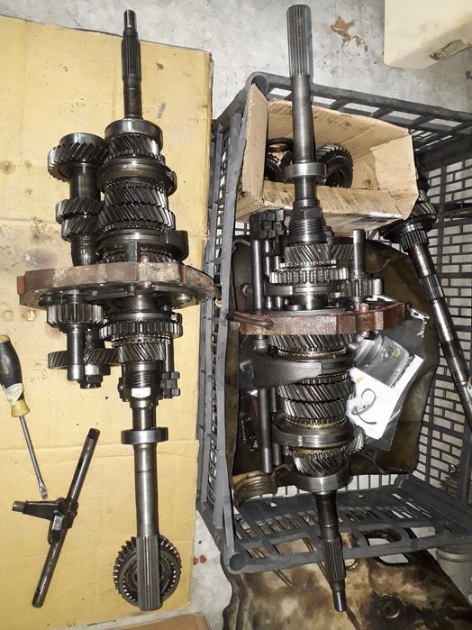 Nissan d 21 4x4 diverso material