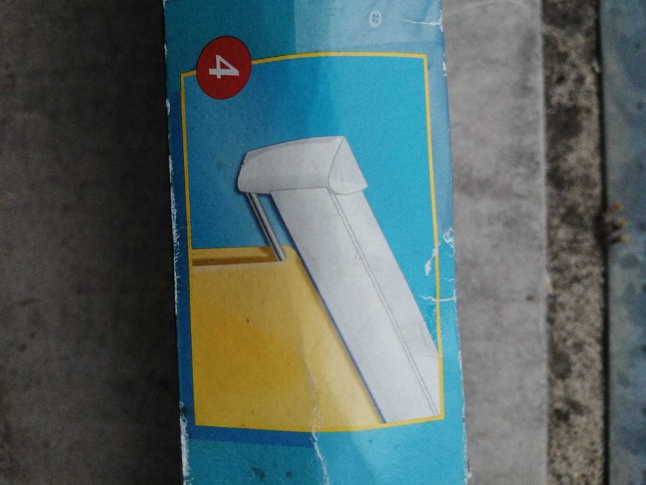 Estendais Retráteis  de roupa: 1 usado + 3 novos